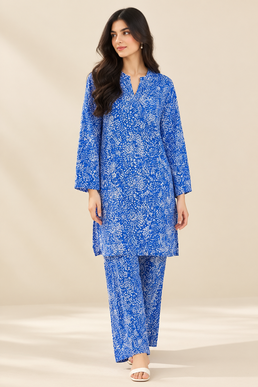Royal Blue Printed 2-Piece Suit worn by model